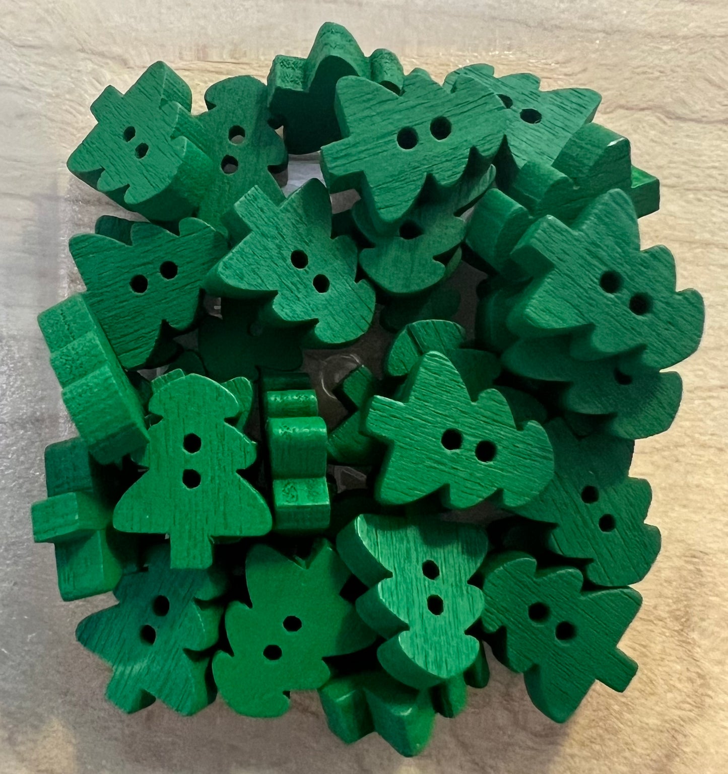 Green Christmas Tree buttons 1.5cm