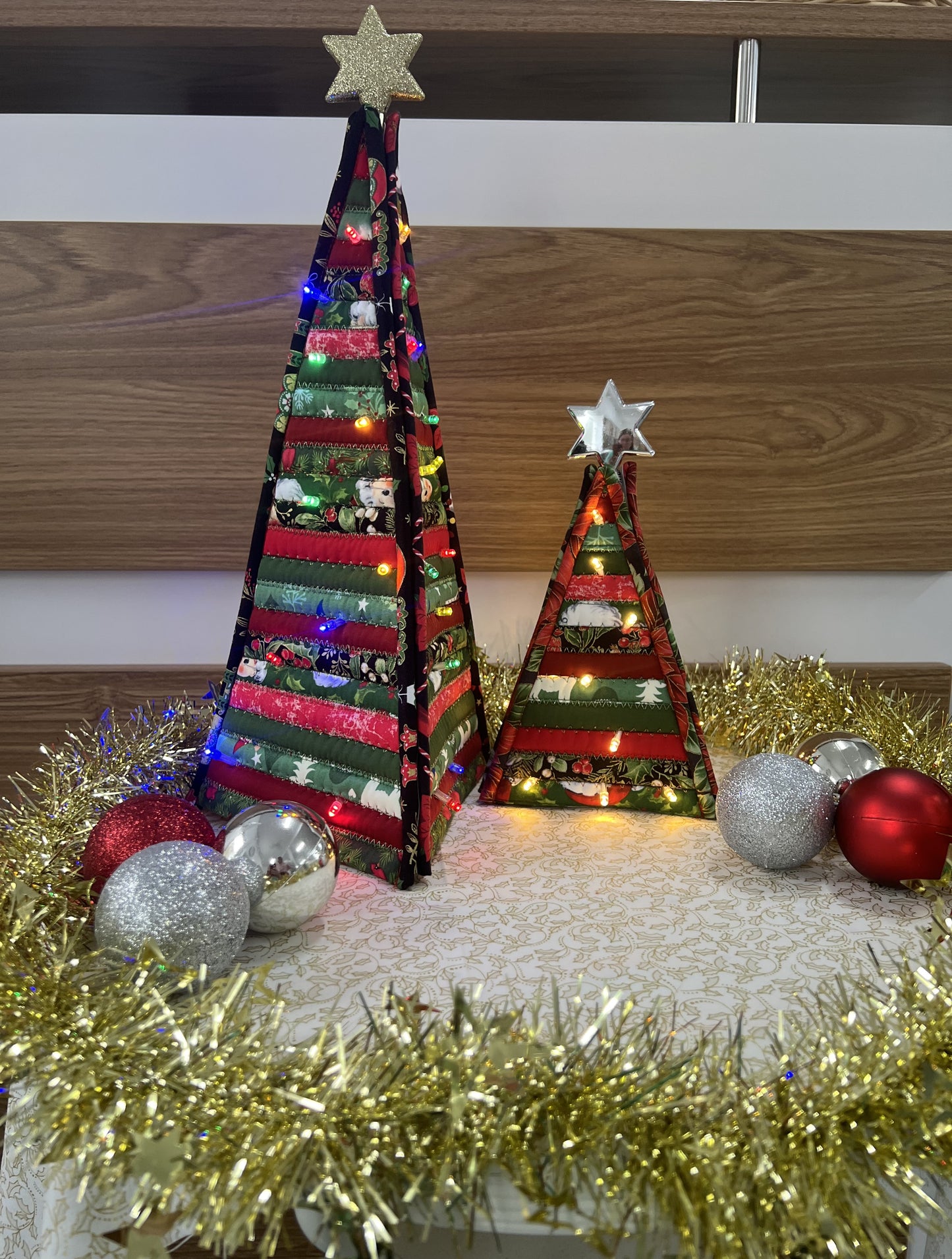 Aunties Two Christmas Tree Kit