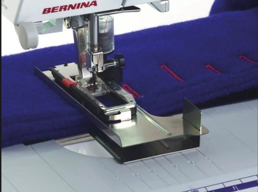 Bernina Fabric Feeding Aid for Buttonholes